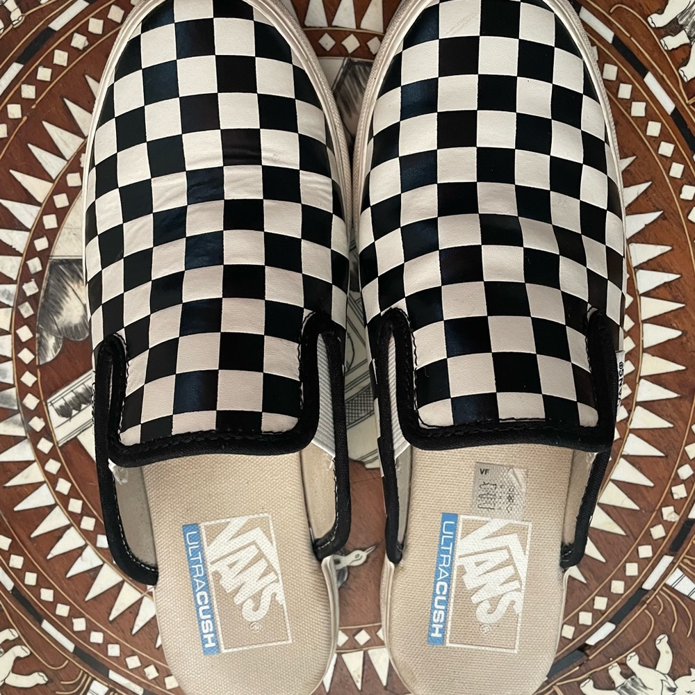 Women’s Vans slides size 8